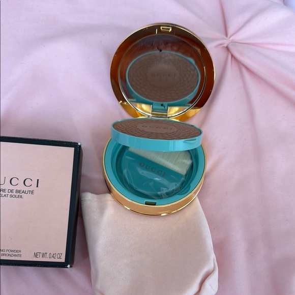 Gucci Bronzing Powder - Picture 3 of 3